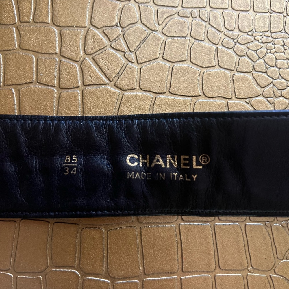 Chanel black and gold belt - Picture 4 of 5